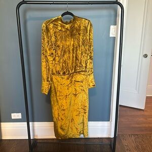 Reserved Re-Design midi open back velvet dress